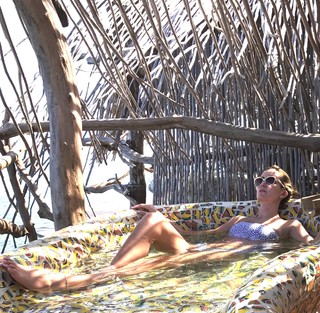 Veronica Montes feet photo 2