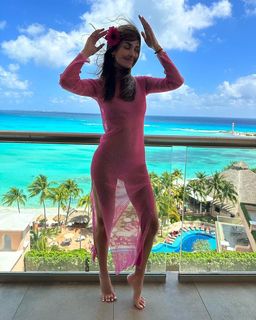 Veronica Montes feet photo 9