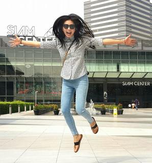 Veronica Ngo feet photo 10