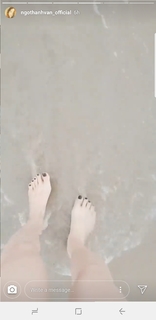 Veronica Ngo feet photo 4