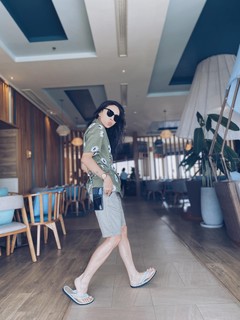 Veronica Ngo feet photo 4