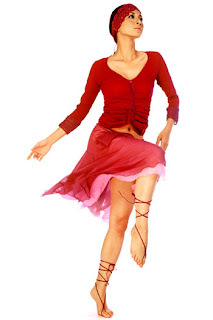 Veronica Ngo feet photo 5