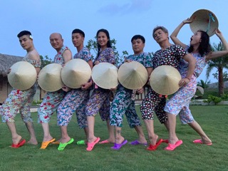 Veronica Ngo feet photo 15
