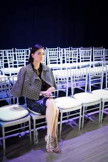 Veronica Ngo feet photo 1