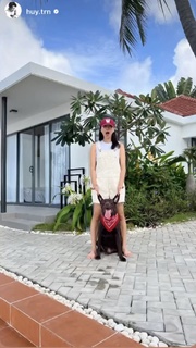 Veronica Ngo feet photo 9