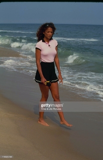 Veronica Webb feet photo 18