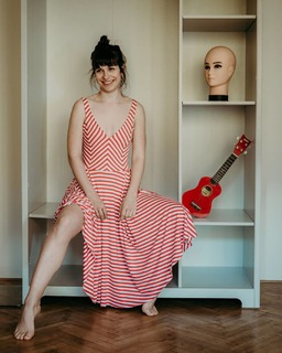 Veronika Khek Kubarová feet photo 7