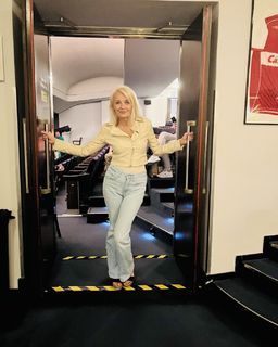 Veronika Zilková feet photo 3