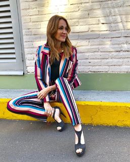 Verónica Lozano feet photo 1