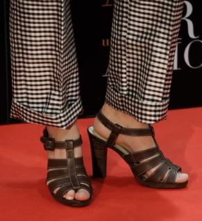 Verónica Sánchez feet photo thumbnail