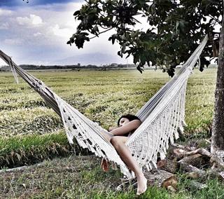 Verónica Sánchez feet photo thumbnail