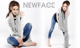 Viann Zhang feet photo 20