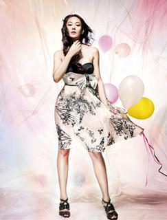 Viann Zhang feet photo 17