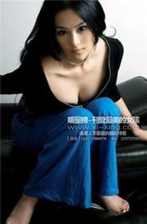 Viann Zhang feet photo 2