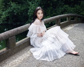 Viann Zhang feet photo 19