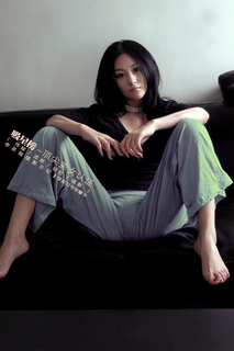Viann Zhang feet photo 15