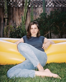 Vic Michaelis feet photo 1