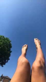 Vick Hope feet photo 5
