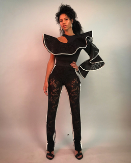 Vick Hope feet photo 2