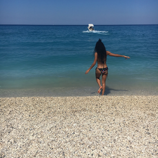 Vick Hope feet photo 9