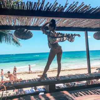 Vick Hope feet photo 9