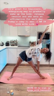 Vick Hope feet photo 9