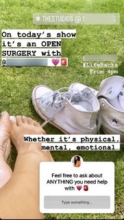Vick Hope feet photo 7