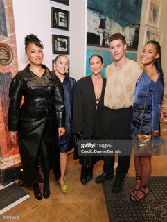 Vick Hope feet photo 3