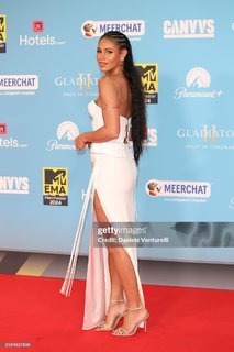 Vick Hope feet photo 6