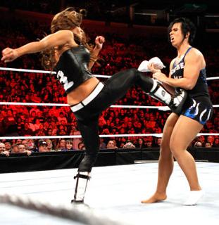 Vickie Guerrero feet photo thumbnail