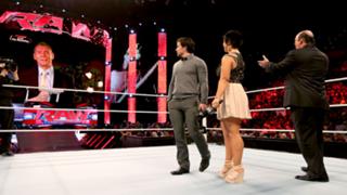 Vickie Guerrero feet photo thumbnail