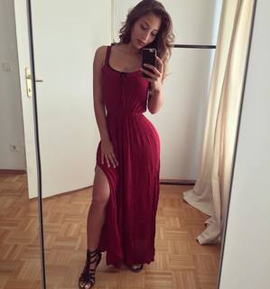 Vicky Justiz feet photo 2