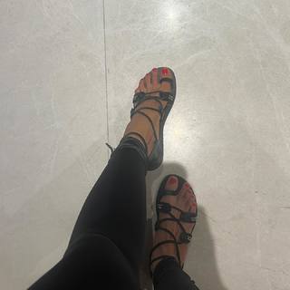 Vicky Kavoura feet photo 2