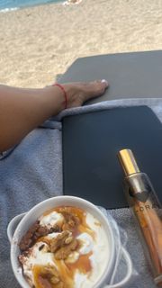 Vicky Kavoura feet photo 2