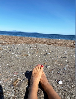 Vicky Kaya feet photo 3