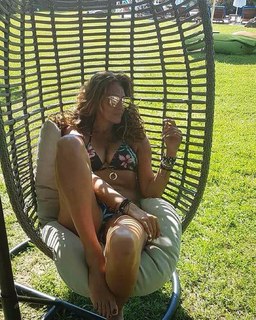 Vicky Koulianou feet photo 18