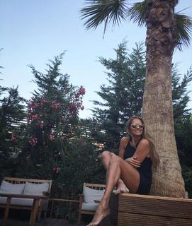 Vicky Koulianou feet photo 14