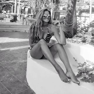 Vicky Koulianou feet photo 5
