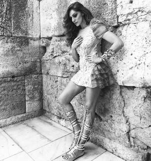 Vicky Koulianou feet photo 17