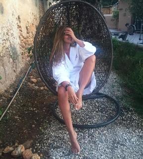 Vicky Koulianou feet photo 12
