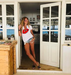 Vicky Koulianou feet photo 19