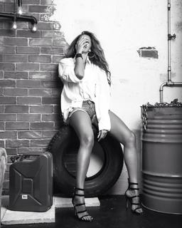 Vicky Koulianou feet photo 7