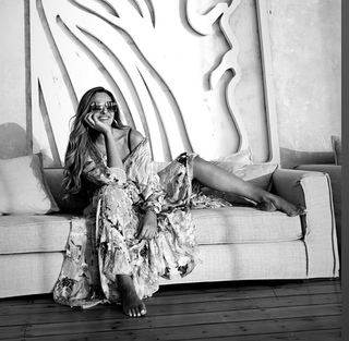 Vicky Koulianou feet photo 6