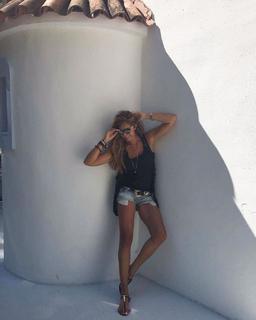Vicky Koulianou feet photo 19