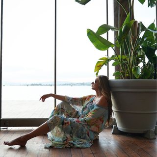Vicky Koulianou feet photo 20