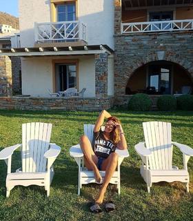 Vicky Koulianou feet photo 10