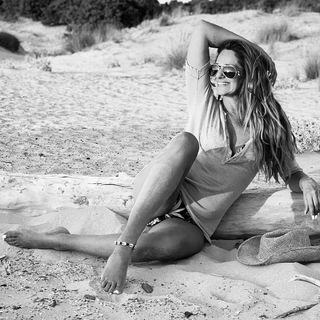 Vicky Koulianou feet photo 5