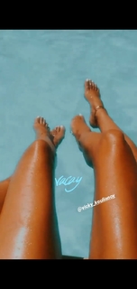 Vicky Koulianou feet photo 12