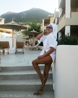 Vicky Koulianou feet photo 18