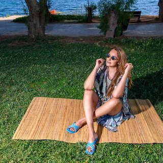 Vicky Koulianou feet photo 10